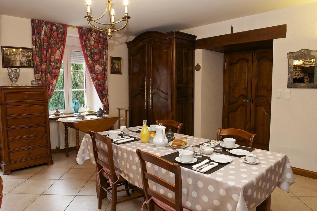 Chambres D'Hotes Les Sageais Baguer-Morvan Room photo