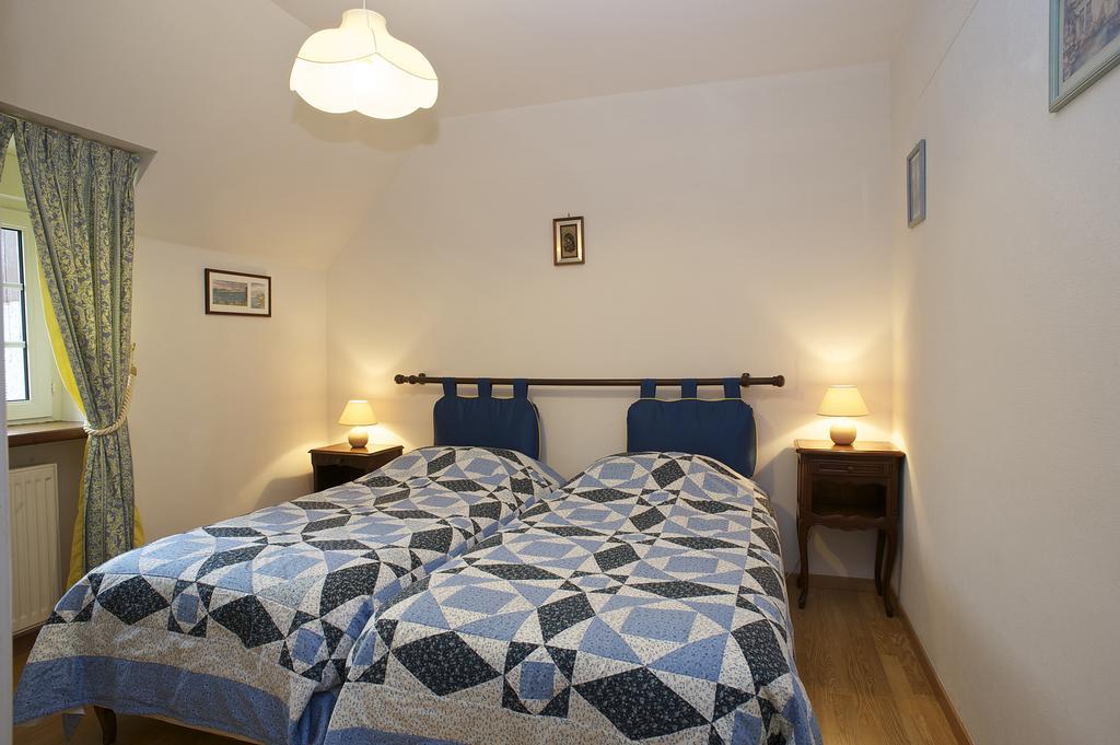 Chambres D'Hotes Les Sageais Baguer-Morvan Room photo