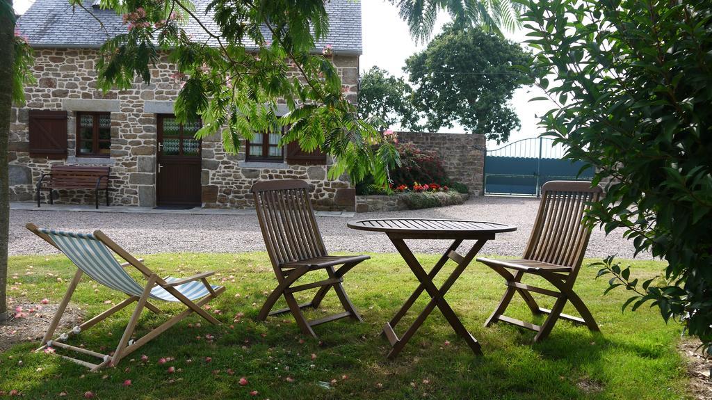 Chambres D'Hotes Les Sageais Baguer-Morvan Exterior photo