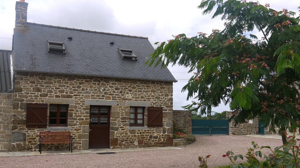 Chambres D'Hotes Les Sageais Baguer-Morvan Exterior photo